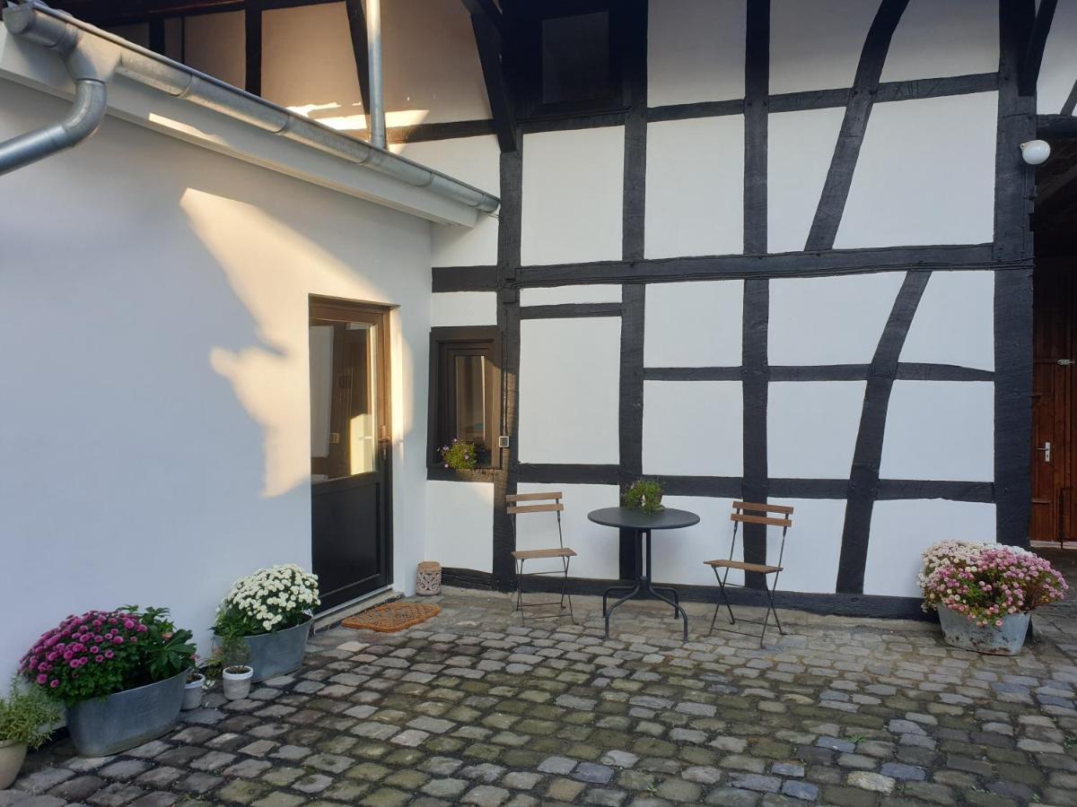 Düx-Hof Apartment Fachwerkhaus Bornheim  Exterior foto